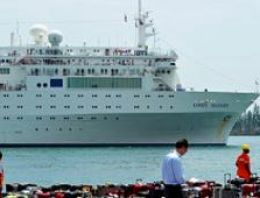 Costa Allegra Seyşeller'e ulaştı