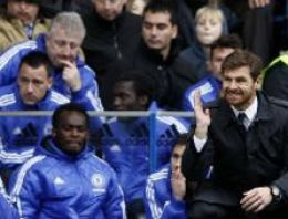 Chelsea, Villas-Boas'ın işine son verdi