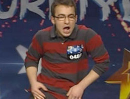 Nurullah Türkiye'yi kırdı geçirdi