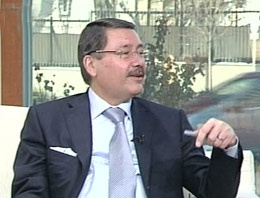 Melih Gökçek'ten kadınlara şiir