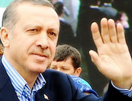 Erdoğan Davutoğlu'na güvenmiyor!