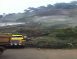 Heyelan saniye saniye görüntülendi!