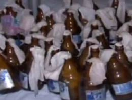 Deprem çadırından çıkana bakın!