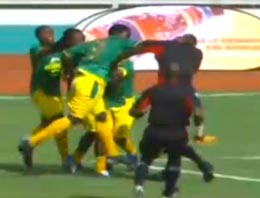 Tekme tokat maçı tamamladı (video)