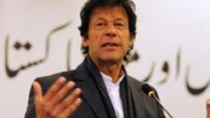 Şeytan Ayetleri yazarına boykot